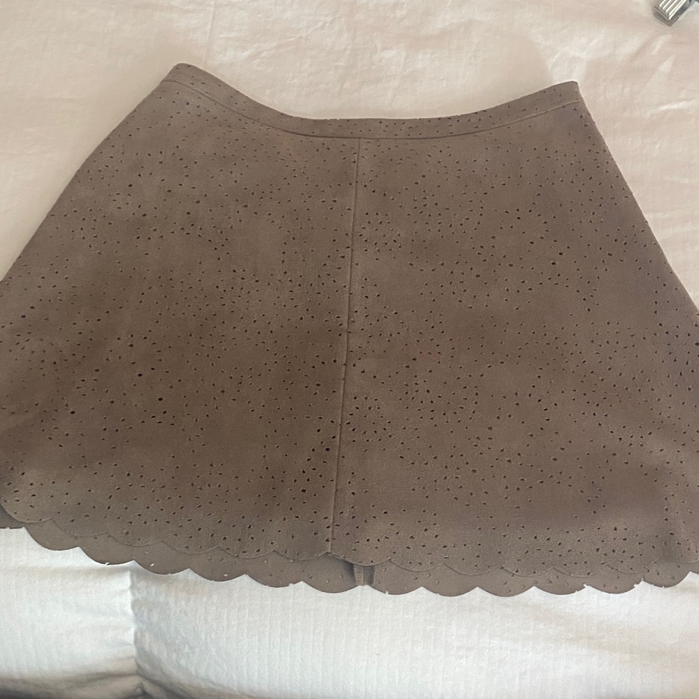 BCBGMaxAzria Tan Scalloped A-Line Skirt